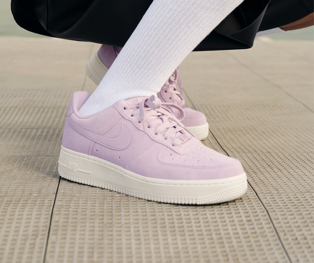 КРОССОВКИ ЖЕНЩИНЫ